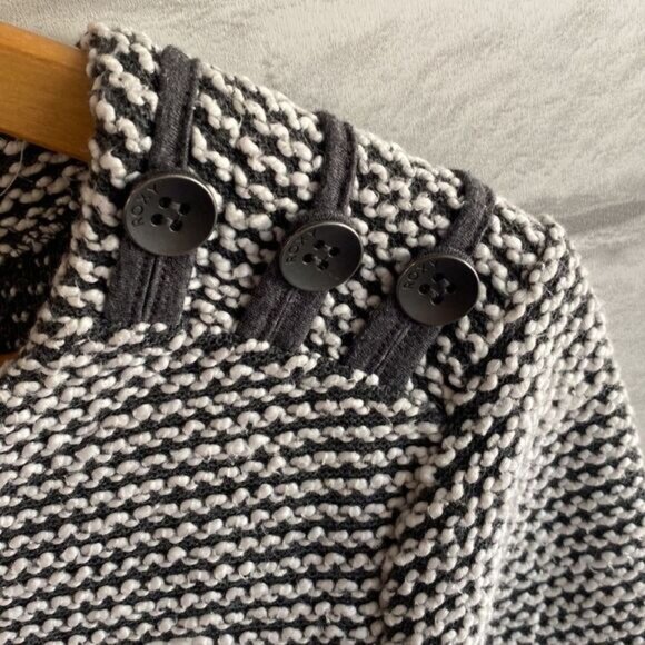 Roxy shirt - Picture 8 of 9